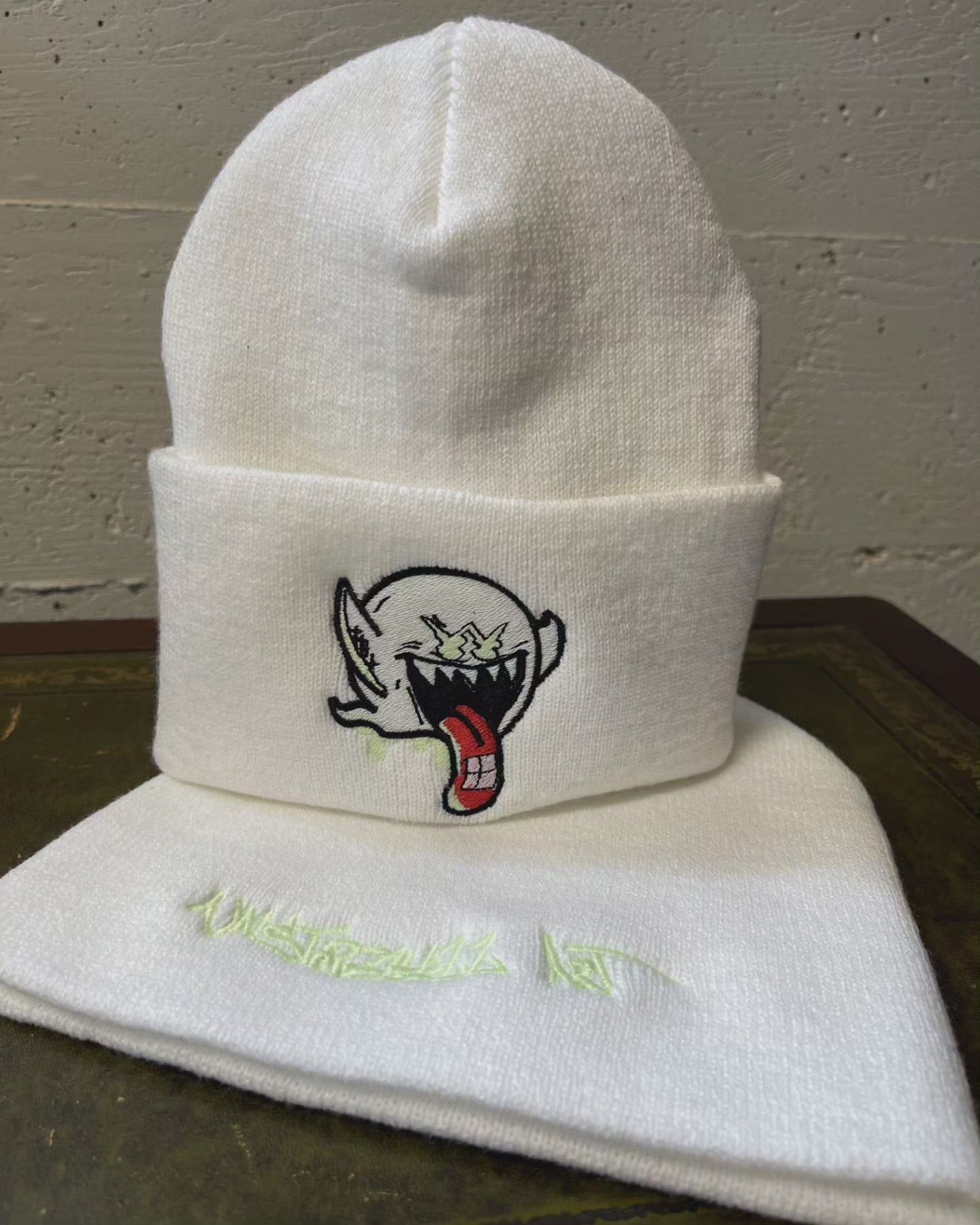 White Super-Tab-Boo glow beanie