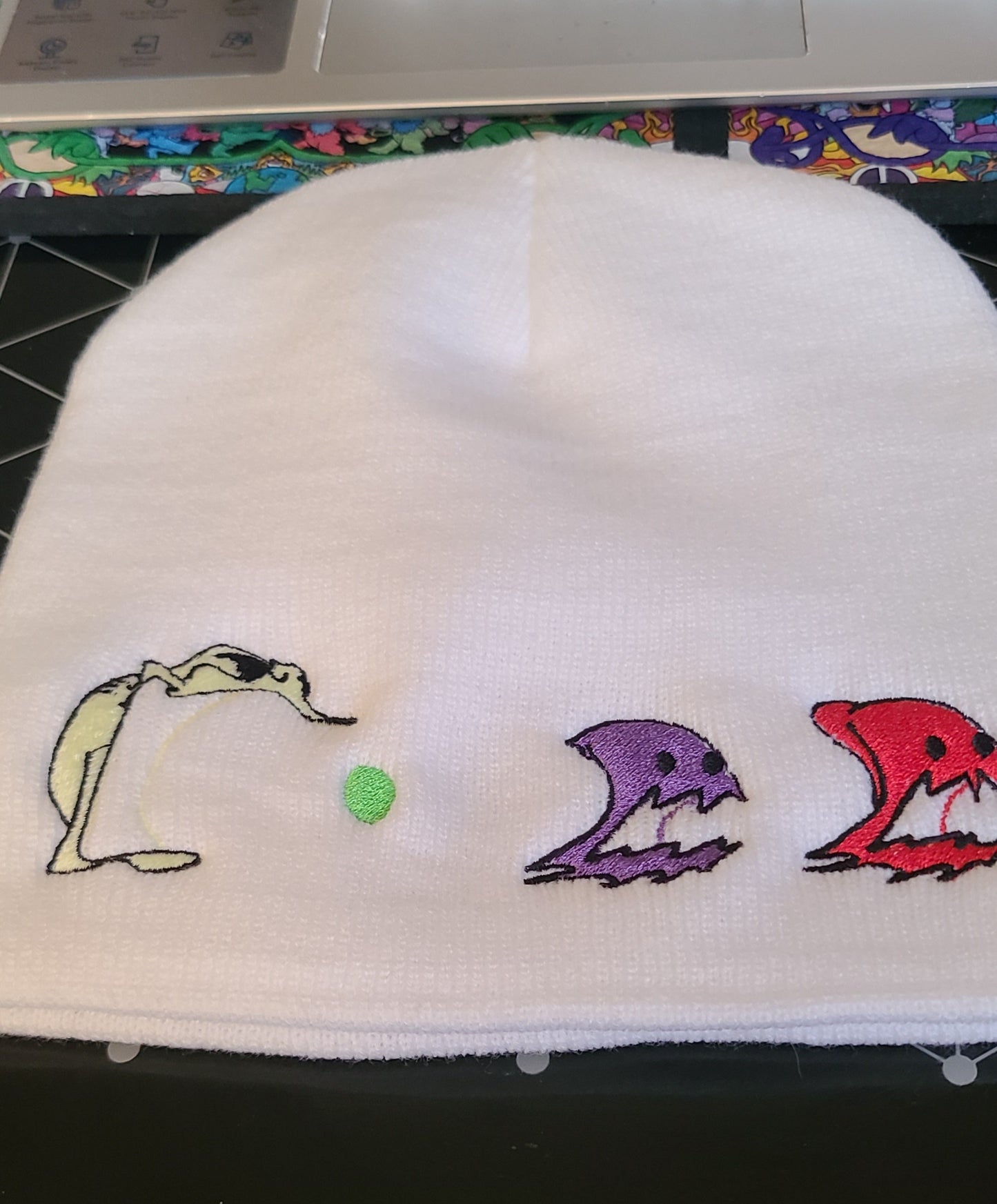 White Pac Pac Ciddy Glow Beanie