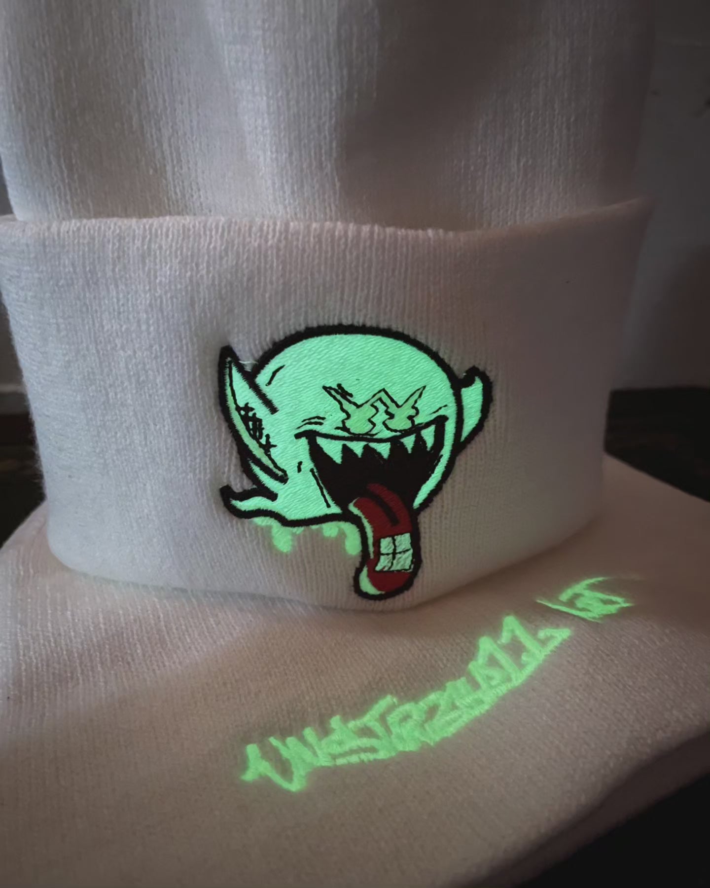 White Super-Tab-Boo glow beanie